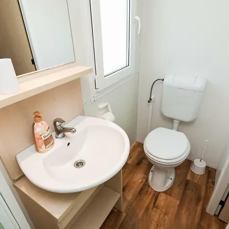 Adriatic Sunrise Mobile Homes Biograd Na Moru